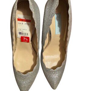 Betsey Johnson Glitter Pumps Size 7.5